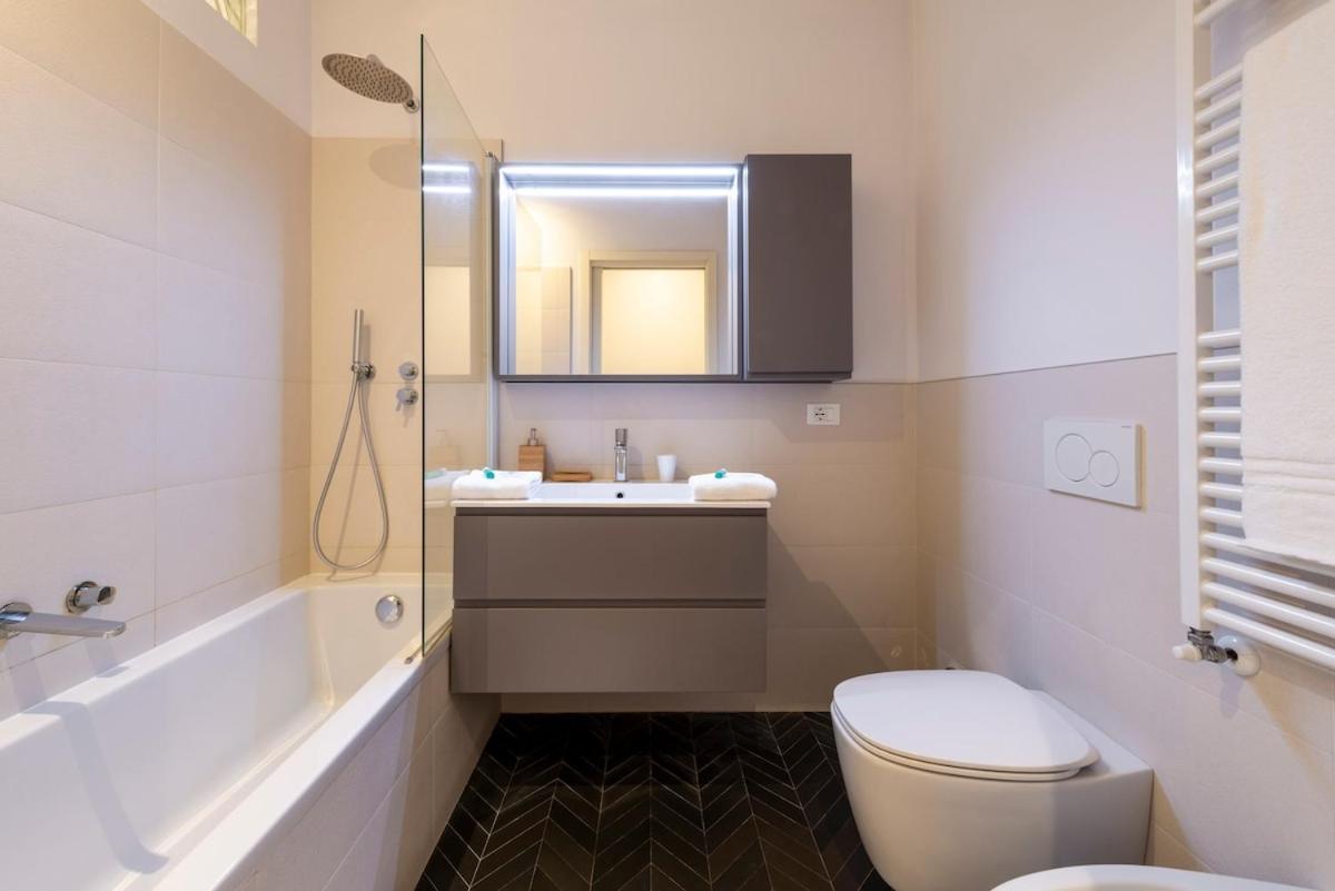 Luxury Design In Brera District - B